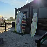 Maia Surf House - Al * פרל