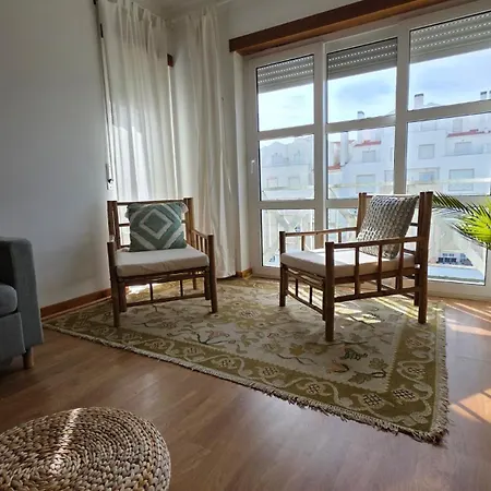 Maia Surf House - Baleal アパート フェレル