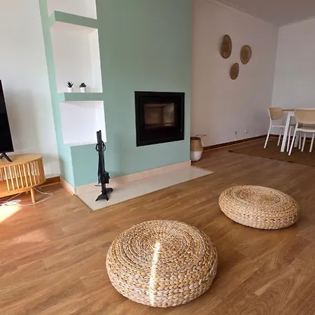 Maia Surf House - Baleal アパート フェレル