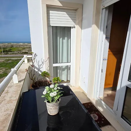 Maia Surf House - Baleal * フェレル