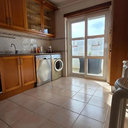 Maia Surf House - Baleal * フェレル